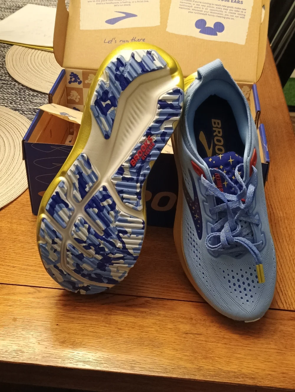 2026 Brooks Run Disney Springtime Glycerin 23 Genie Women’s 8.0 Wide NEW In Box - Picture 2 of 6